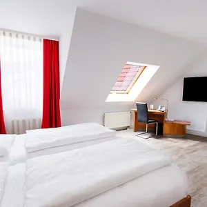 https://airport-hotel-dresden.dresdenhotels.net