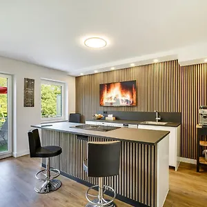 https://george-apartment.topcolognehotels.com